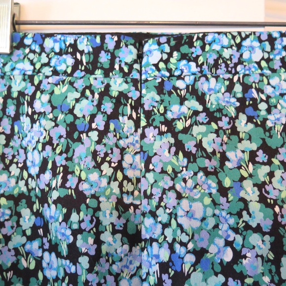 J. Crew Factory Ditsy Floral Stretch Sateen Pencil Skirt - Picture 4 of 9